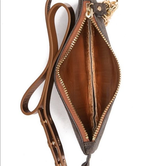 Michael Kors Fannie Pack - Picture 3 of 3